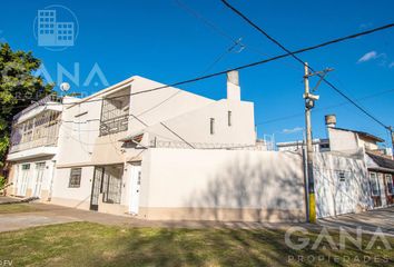 Casa en  Ludueña, Rosario