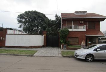 Casa en  Luis Guillón, Esteban Echeverría