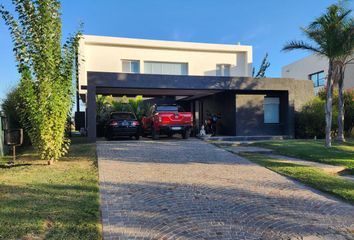 Casa en  El Cantón Islas, Partido De Escobar