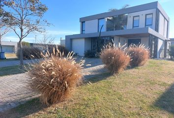 Casa en  Puertos Del Lago, Partido De Escobar