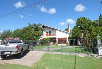 Casa en  Villa Elisa, Partido De La Plata