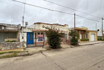 Casa en  San Lorenzo, Santa Fe