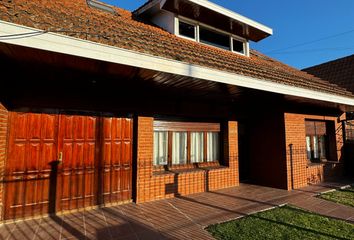 Casa en  Punta Mogotes, Mar Del Plata