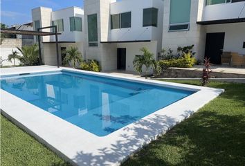 Casa en  Atlahuacan, Lomas De Cocoyoc, Morelos