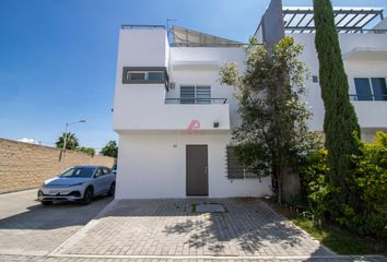 Casa en condominio en  Avenida Real Acueducto, Alviento, Tesistán, Zapopan, Jalisco, 45200, Mex