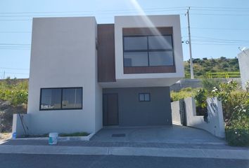 Casa en condominio en  Boulevard Esmeralda, Punta Esmeralda, El Pueblito, Corregidora, Querétaro, 76906, Mex