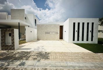 Casa en  X Canatún, Mérida, Yucatán, Mex