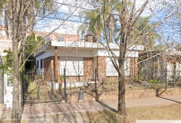 Casa en  Calle José De San Martín, Colón, E3280, Entre Ríos, Arg