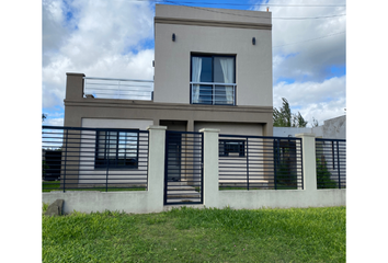 Casa en  Colón, Entre Ríos, Arg