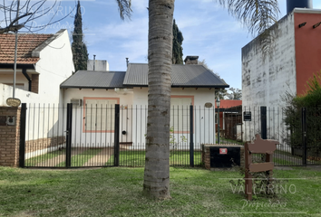 Casa en  Calle C. J. Bernard 391, Colón, Entre Ríos, Arg