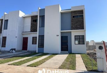 Casa en  Calle La Villita, Ciudad De Villa De Álvarez, Villa De Álvarez, Colima, 28989, Mex