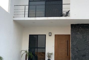 Casa en condominio en  Circuito Tzompantle, Lomas Del Tzompantle, Cuernavaca, Morelos, 62157, Mex