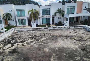 Casa en condominio en  Calle 27, Chuburna De Hidalgo, Mérida, Yucatán, 97205, Mex