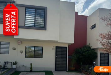 Casa en condominio en  Calle Vista S, Vista Sur, El Guaje, Tlajomulco De Zúñiga, Jalisco, 45640, Mex