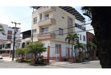 Apartamento en  Ciudad Los Álamos, Cali