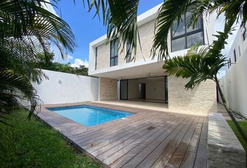 Casa en condominio en  Calle 10, Komchén, Mérida, Yucatán, 97302, Mex