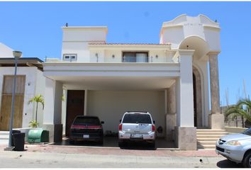 Casa en  Marina Mazatlán, Mazatlán