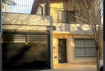 Casa en  Tiro Suizo, Rosario