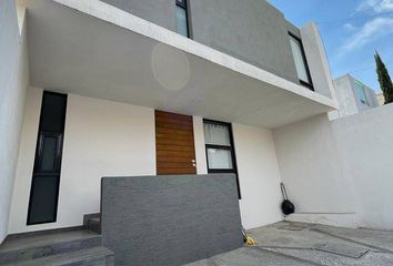 Casa en  Calle Pico De Orizaba 300b-316b, Vista Tres Volcanes, Ocotlán, Tlaxcala, 90115, Mex