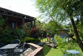 Villa en  Pueblo Santiago Tepetlapa, Tepoztlán