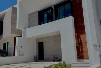 Casa en condominio en  Avenida Valle Del Canto, Huizache, El Marqués, Querétaro, 76269, Mex