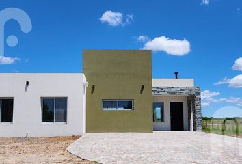 Casa en  Coronel Brandsen, Brandsen