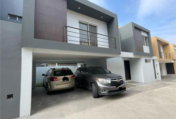 Casa en condominio en  Avenida De Las Torres 212-212, Chapultepec, Tampico, Tamaulipas, 89356, Mex