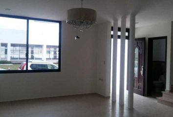 Casa en condominio en  Avenida Trento, Residencial Piamonte, Villas De Irapuato, Irapuato, Guanajuato, 36670, Mex