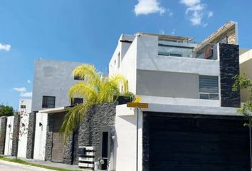 Casa en  Avenida Andrómeda, Los Encinos, Apodaca, Nuevo León, 66612, Mex