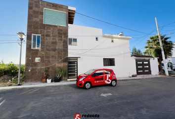 Casa en  Altos Del Cimatario, Municipio De Querétaro