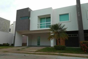 Casa en condominio en  Boulevard San Rafael, Lomas Del Arenal Campestre, Tuxtla Gutiérrez, Chiapas, 29057, Mex