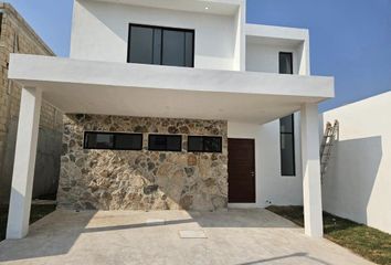 Casa en condominio en  Calle 21, Cholul, Mérida, Yucatán, 97305, Mex