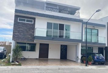 Casa en  Calle La Mesa, Atzala, San Andrés Cholula, Puebla, 72810, Mex