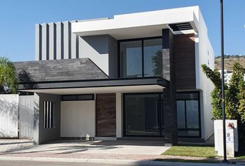 Casa en  Calle Fray Sebastián Gallegos, El Pueblito, Corregidora, Querétaro, 76900, Mex