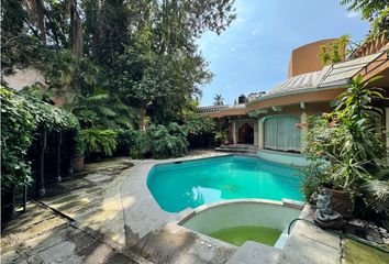 Casa en  Jardines De Acapatzingo, Cuernavaca, Morelos