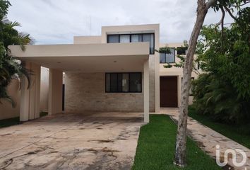 Casa en  Calle 15, Sitpach, Cholul, Mérida, Yucatán, 97305, Mex