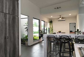 Casa en condominio en  Calle 16, Mérida, Yucatán, 97303, Mex