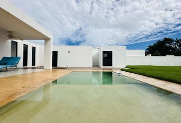 Casa en condominio en  Calle 42, Conkal, Yucatán, 97346, Mex