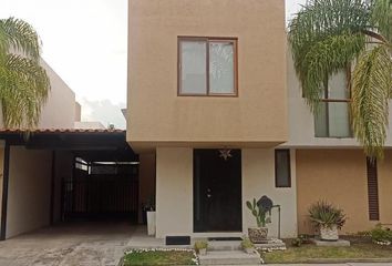 Casa en condominio en  Avenida Puerta Real, Puerta Real Ii, Condominio Villa Del Real, El Pueblito, Corregidora, Querétaro, 76910, Mex