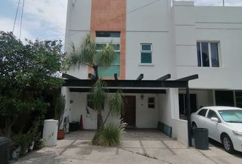 Casa en condominio en  Calle Cedros, Industrial Zapopan Norte, Zapopan, Jalisco, 45133, Mex