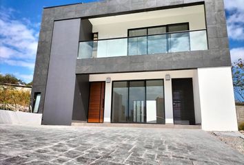 Casa en  Calle El Valle, Fraccionamiento Lomas Verdes, Tuxtla Gutiérrez, Chiapas, 29066, Mex