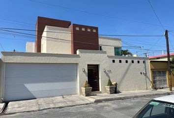 Casa en  Avenida Cuauhtémoc, Centro De Monterrey, Monterrey, Nuevo León, 64000, Mex