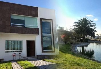 Casa en  Calle Avándaro, Campestre, La Antigua Juriquilla, Querétaro, 76226, Mex