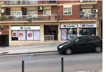 Local Comercial en  Cornella De Llobregat, Barcelona Provincia