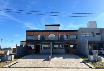 Casa en  Terrazas De Manantiales, Córdoba Capital