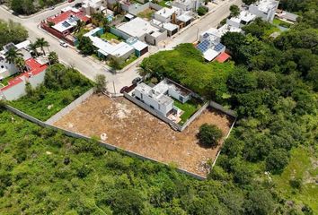 Lote de Terreno en  Calle 14, Cholul, Mérida, Yucatán, 97305, Mex