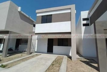 Casa en  Avenida Rincón De Huinalá, Rincón De Huinalá, Apodaca, Nuevo León, 66644, Mex