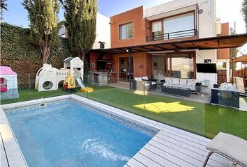 Casa en  Lo Barnechea, Provincia De Santiago