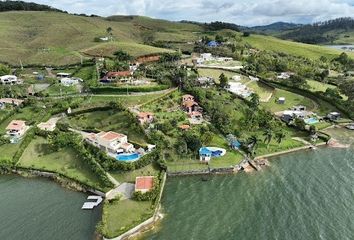 Villa-Quinta en  Centro Poblado, Calima