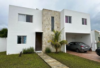 Casa en condominio en  Calle 45, Conkal, Yucatán, 97345, Mex